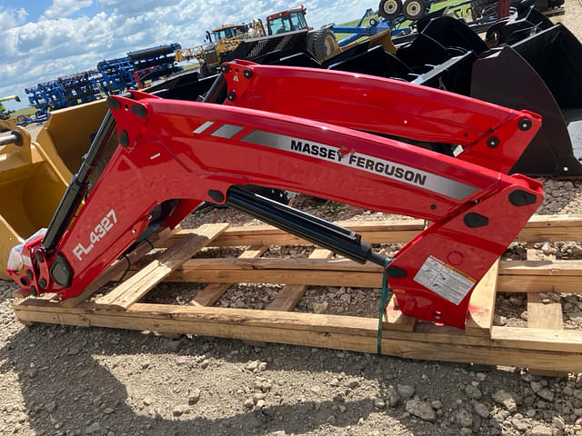 Image of Massey Ferguson FL4327 equipment image 2