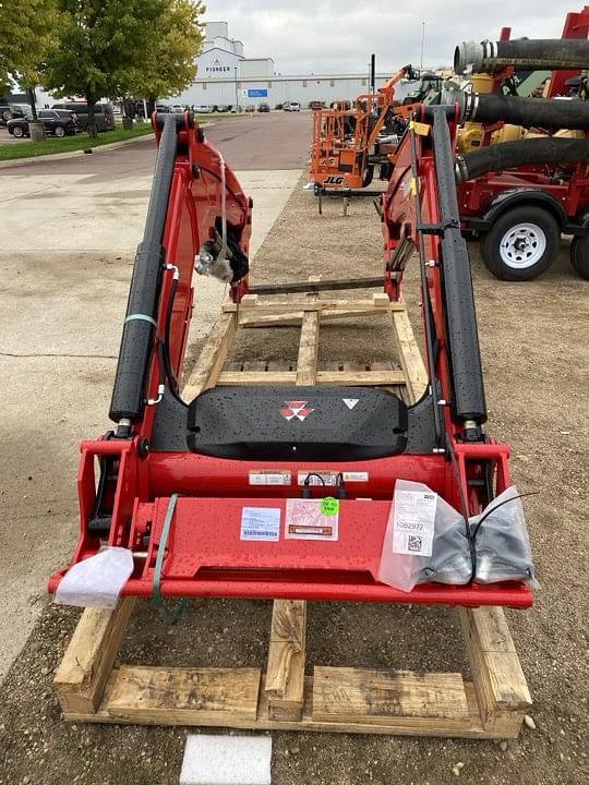 Image of Massey Ferguson FL4327 equipment image 3