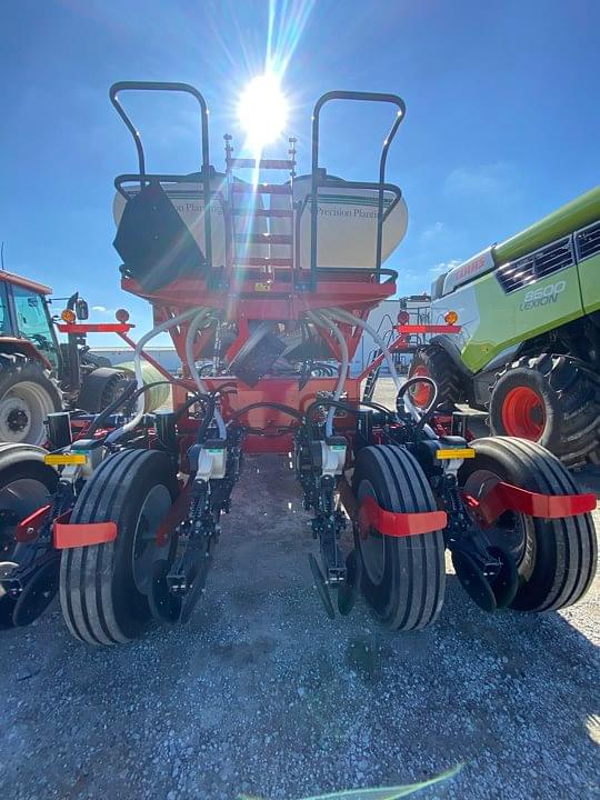 Image of Massey Ferguson MFVF equipment image 2