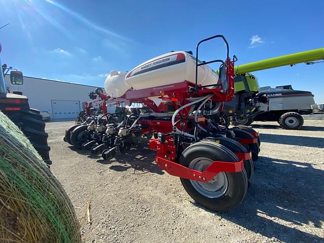 Image of Massey Ferguson MFVF equipment image 3