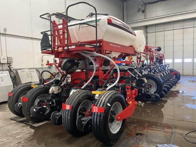 Image of Massey Ferguson MFVF equipment image 3