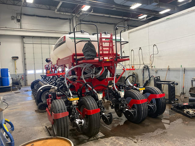 Image of Massey Ferguson MFVF equipment image 3