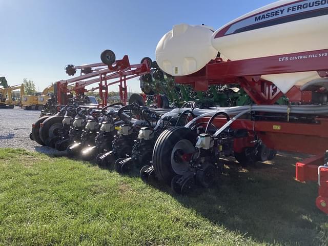 Image of Massey Ferguson MFVF equipment image 1