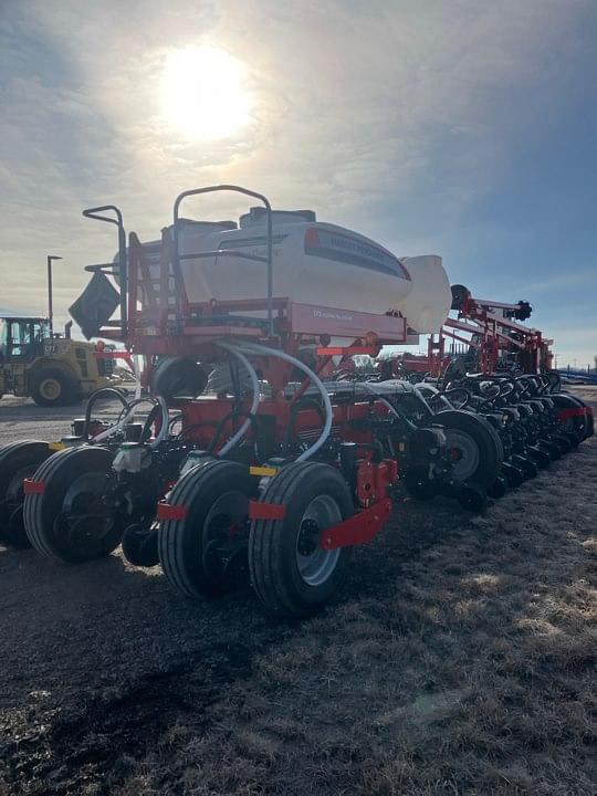 Image of Massey Ferguson MFVF Image 0