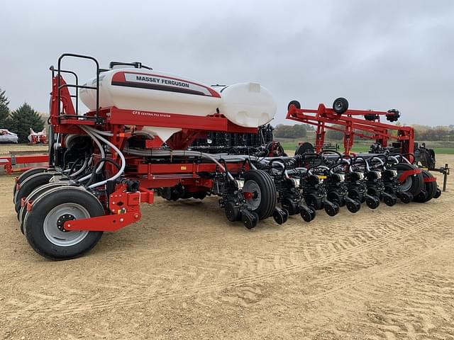 Image of Massey Ferguson MFVF equipment image 2