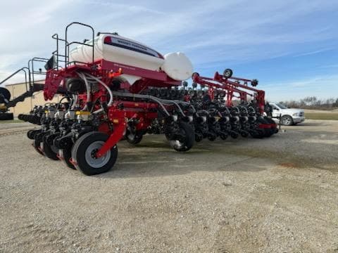 Image of Massey Ferguson MFVF equipment image 3