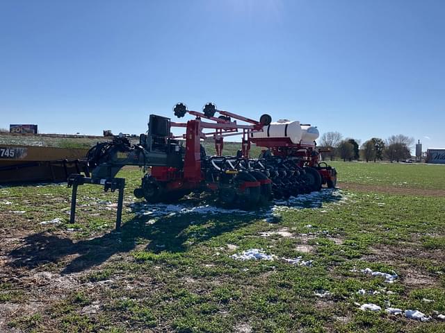 Image of Massey Ferguson MFVF equipment image 3