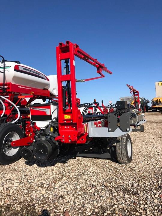 Image of Massey Ferguson MFVW equipment image 3