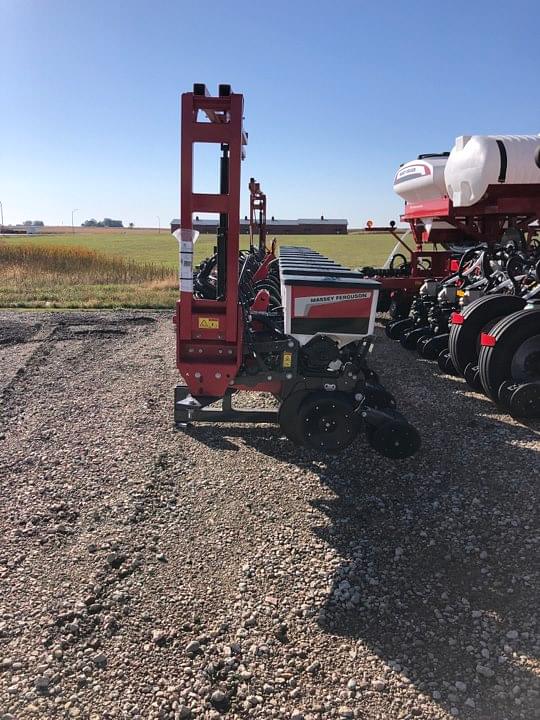 Image of Massey Ferguson MFVW equipment image 1