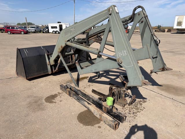 Image of Miller P12 equipment image 1