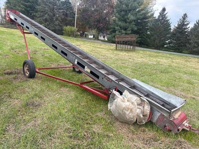 Image of Miller 305 equipment image 1