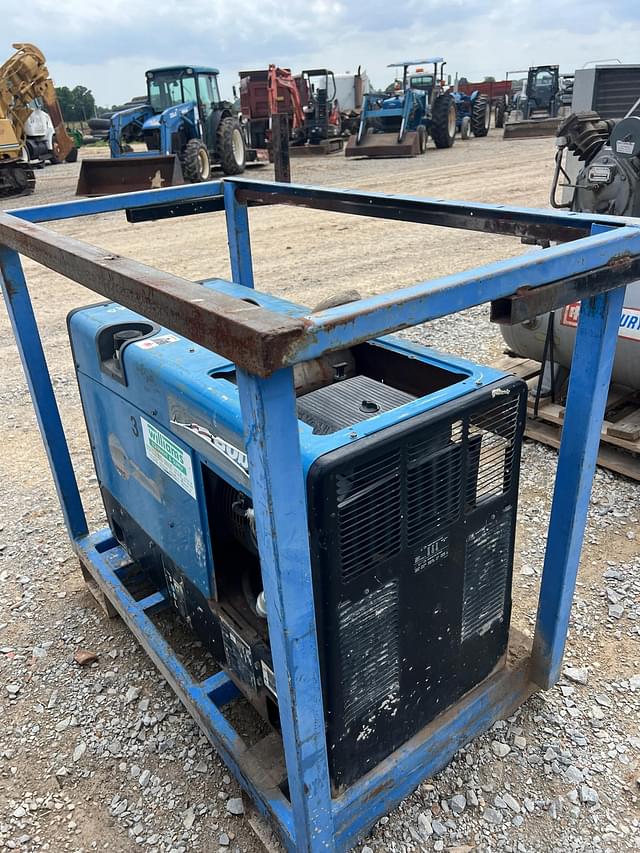 Image of Miller Bobcat 225 equipment image 1