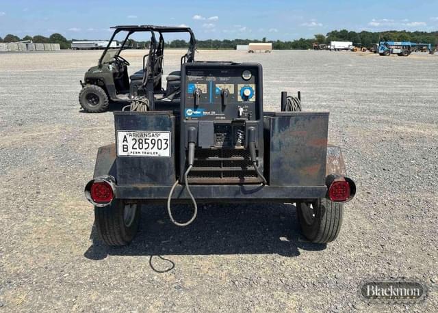 Image of Miller Bobcat 225G equipment image 2