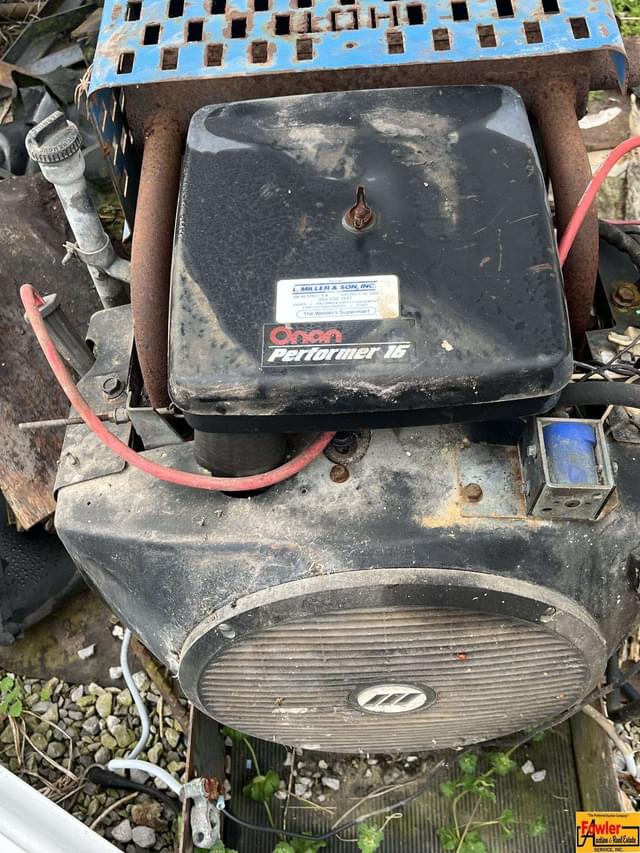 Image of Miller Bobcat 225G equipment image 1