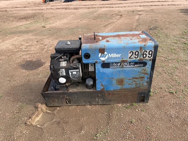 Image of Miller Bobcat 225G equipment image 2