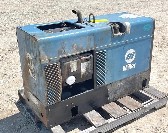 Image of Miller Bobcat 225 equipment image 1