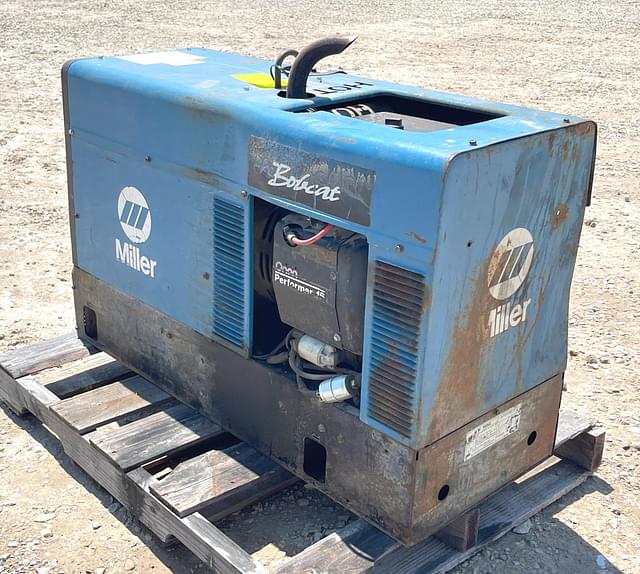 Image of Miller Bobcat 225 equipment image 2
