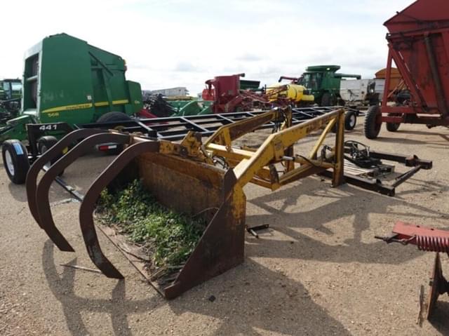 Image of Miller M12 equipment image 1