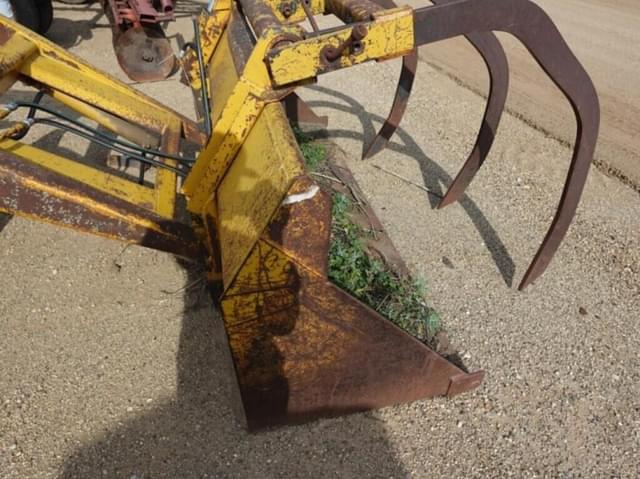 Image of Miller M12 equipment image 4