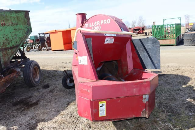 Image of Miller Pro 1060-II equipment image 4