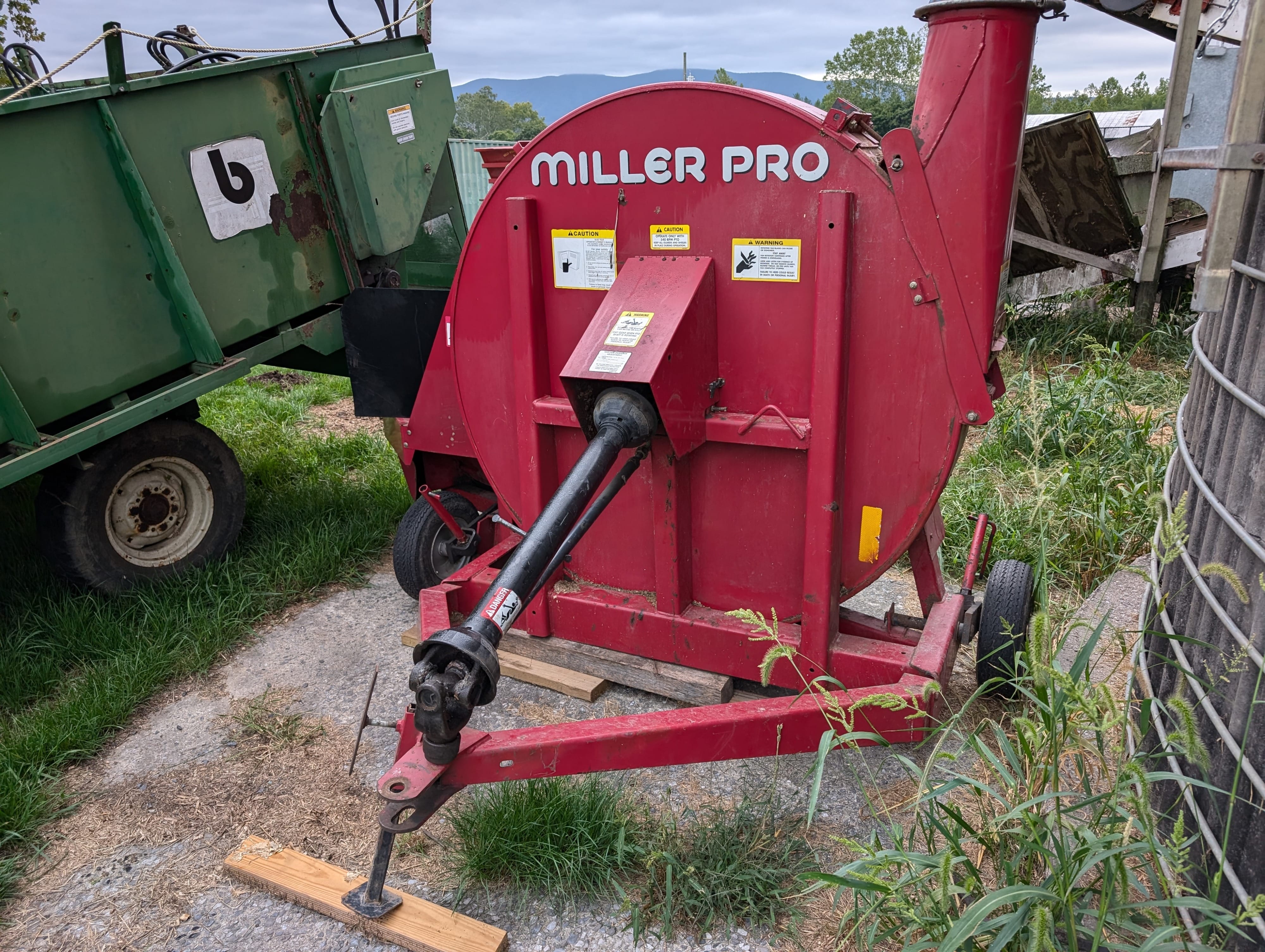 Main image Miller Pro 1060