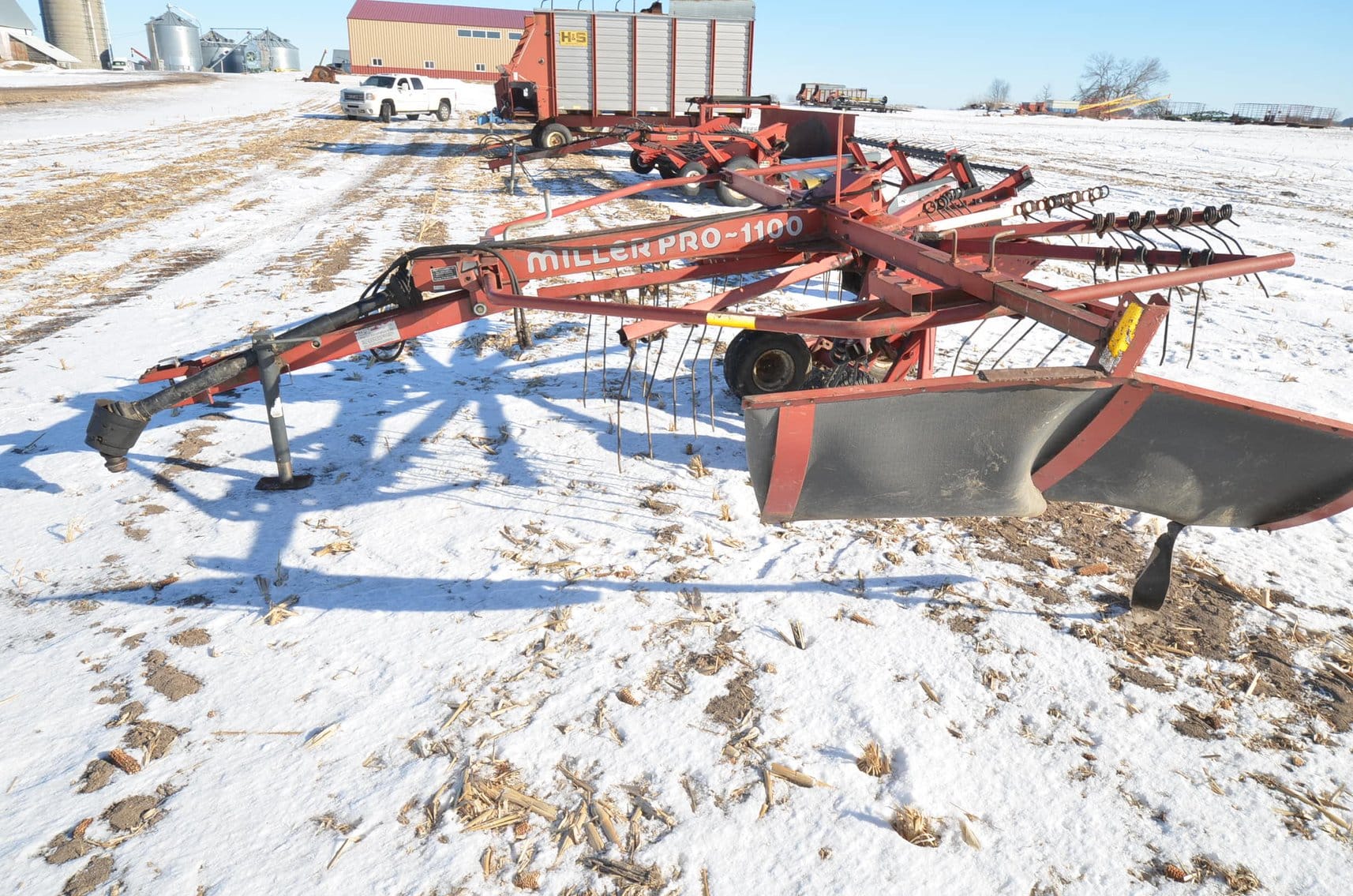 Miller Pro 1100 Equipment Image0