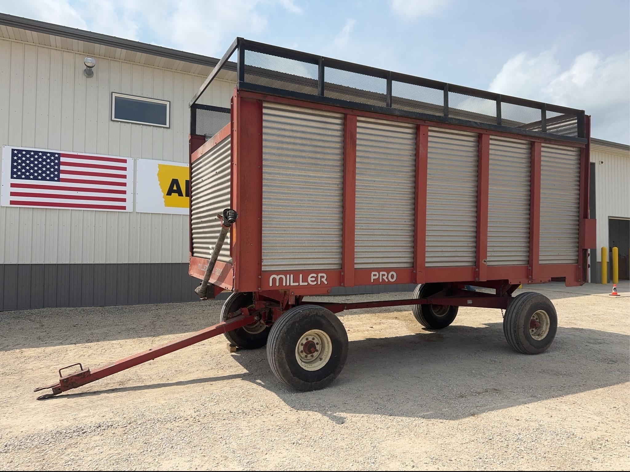 Miller Pro 5200 Equipment Image0