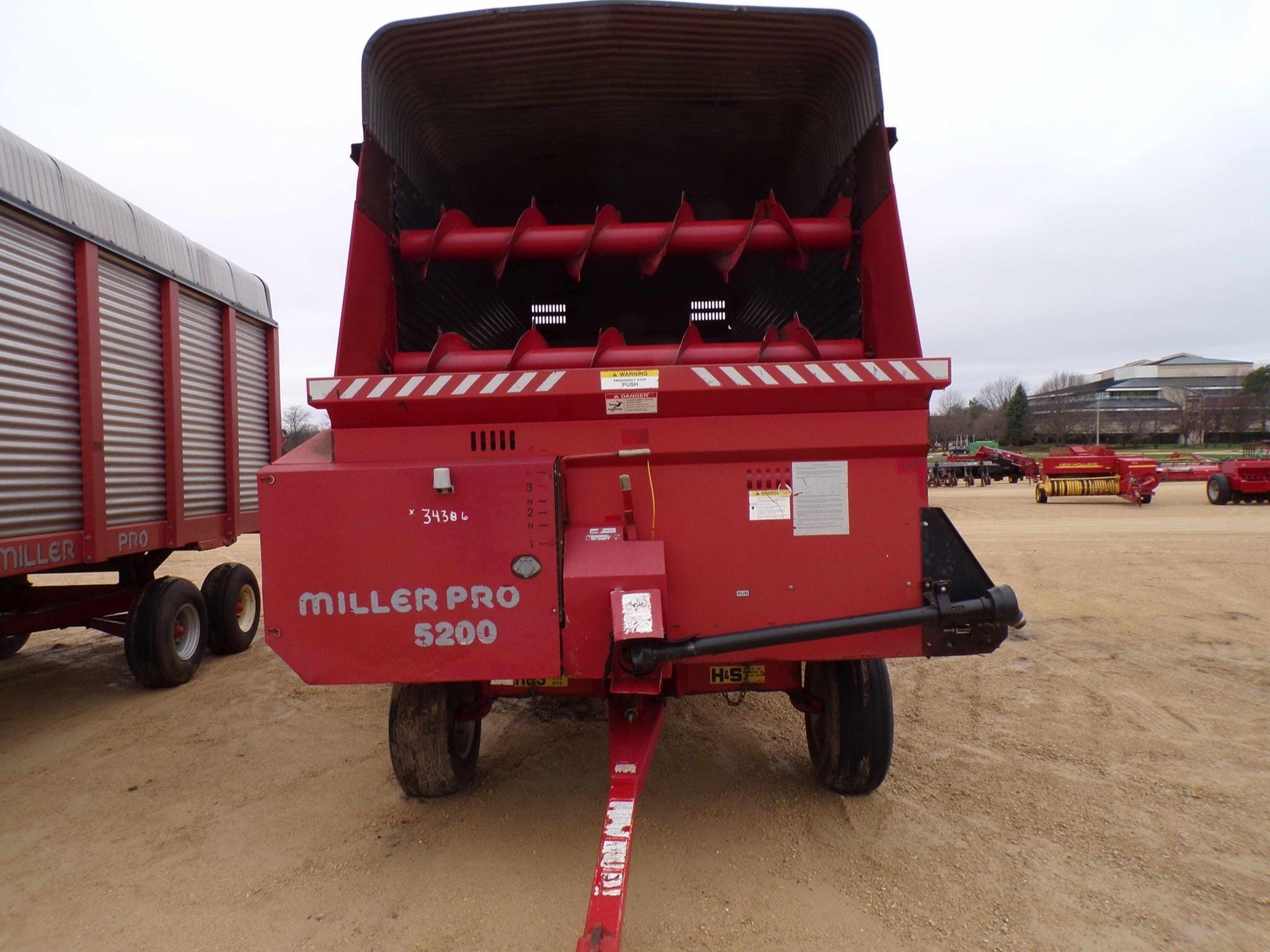 Miller Pro 5200 Equipment Image0