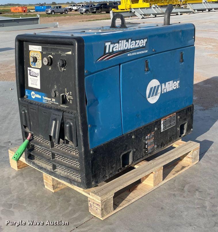 Main image Miller TRAILBLAZER 325 EFI