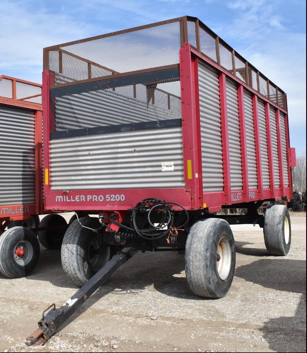 Main image Miller Pro 5200