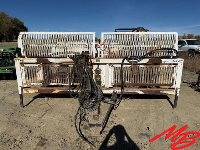 Image of Miller 622 equipment image 1