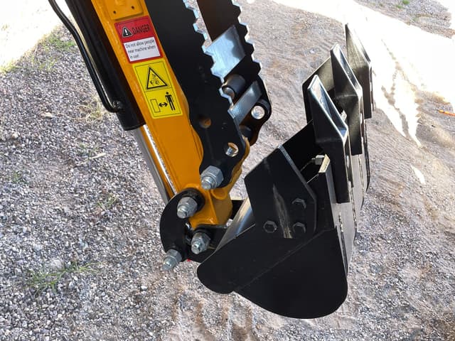 Image of Miva VA13 equipment image 3