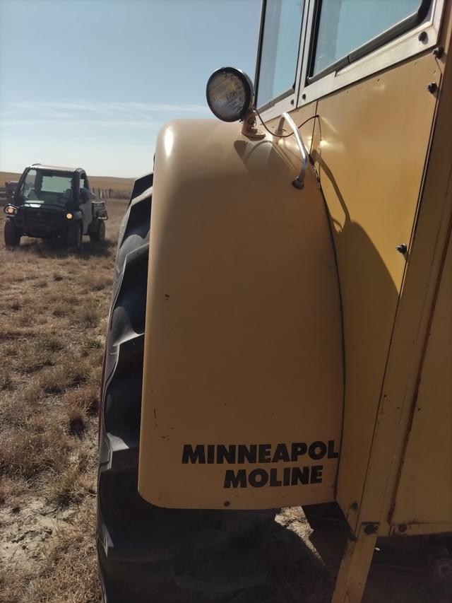 Image of Minneapolis-Moline G707 equipment image 4