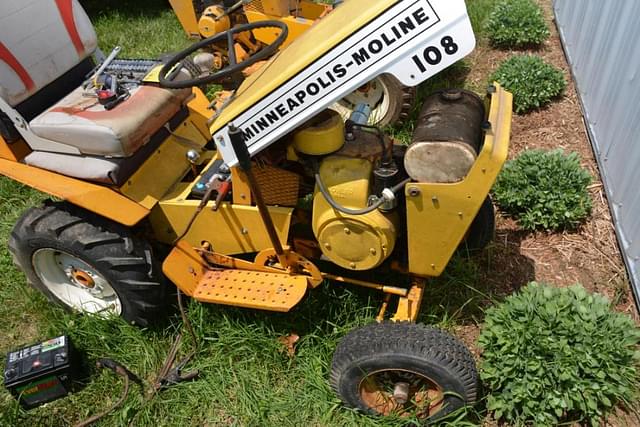 Image of Minneapolis-Moline 108 equipment image 1