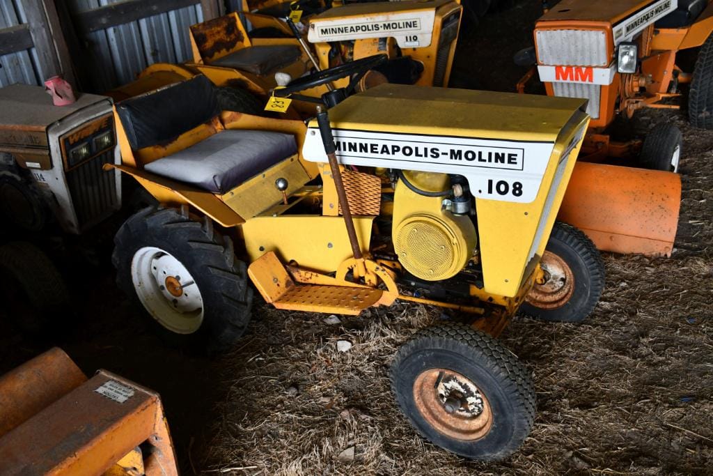 Main image Minneapolis-Moline 108