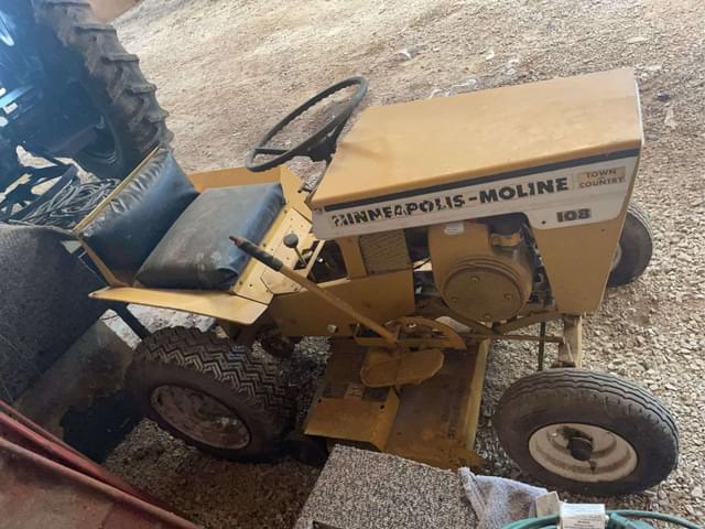 Image of Minneapolis-Moline 108 equipment image 4