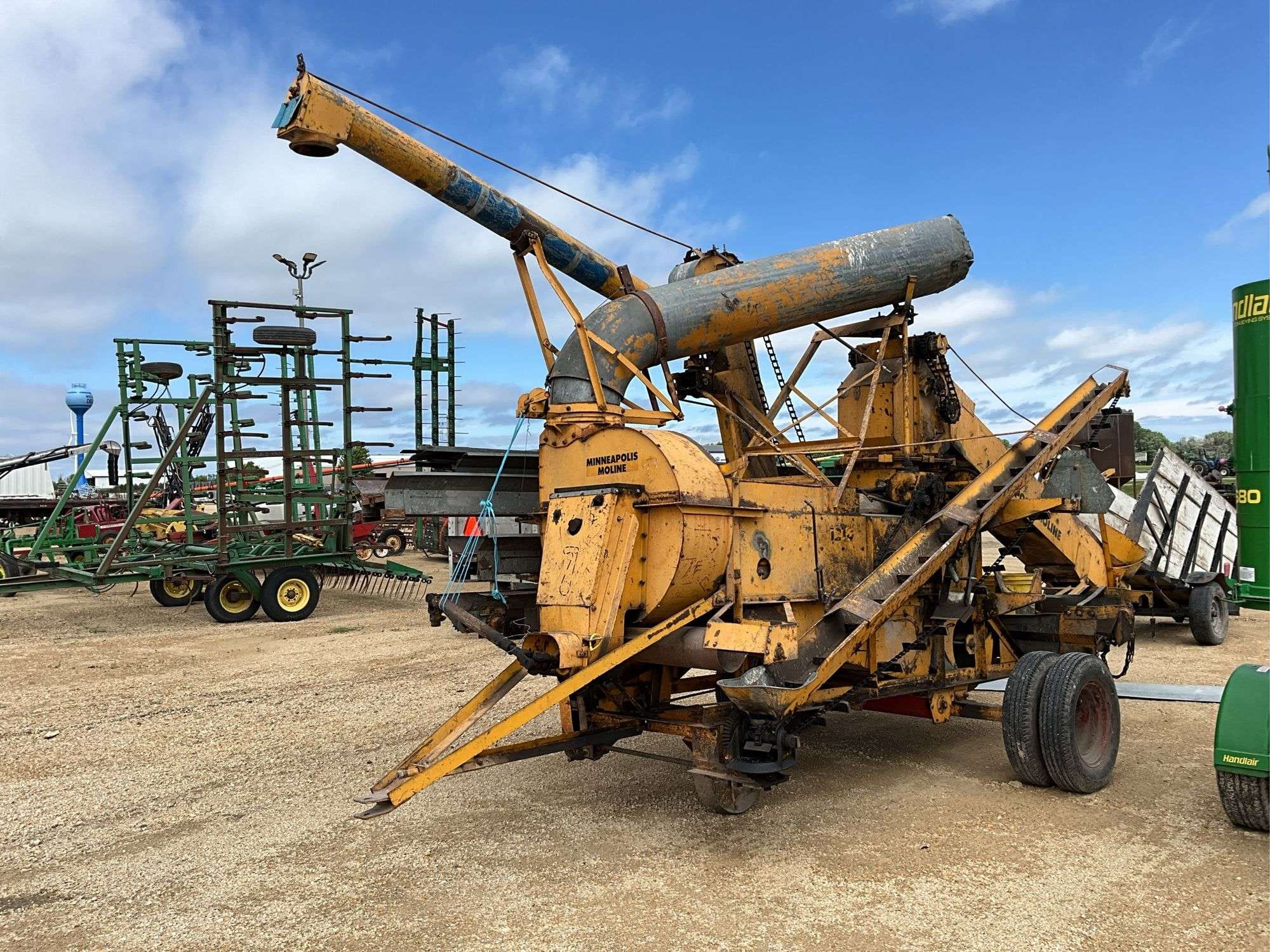 Minneapolis-Moline 1210 Equipment Image0