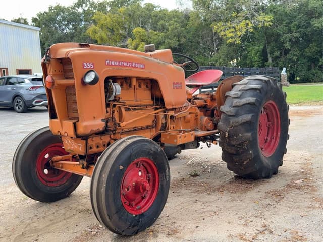 Image of Minneapolis-Moline 335 equipment image 3