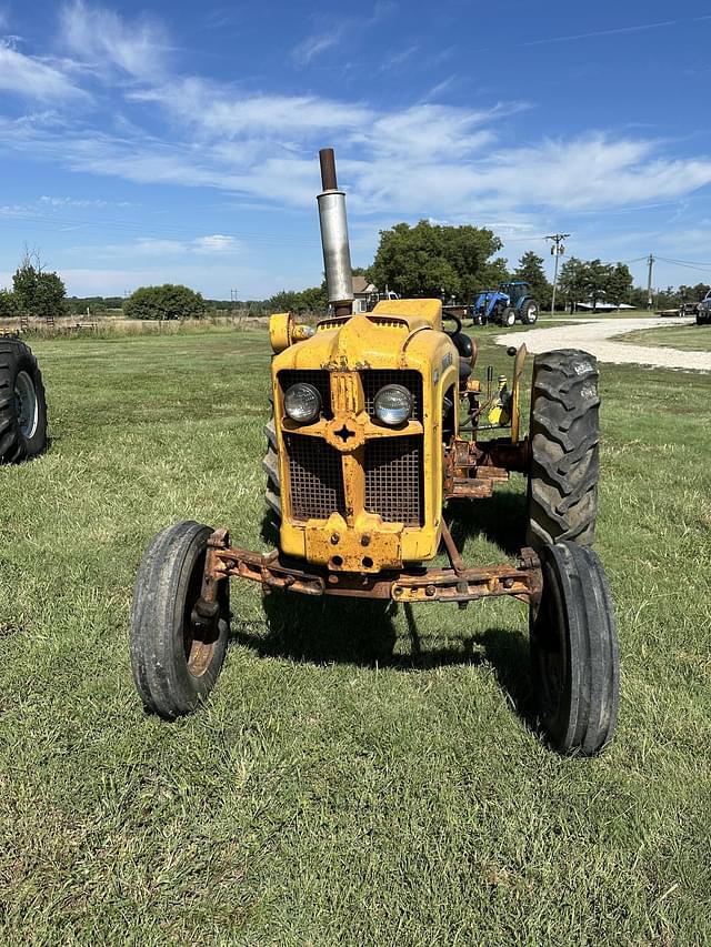 Image of Minneapolis-Moline 445 equipment image 1