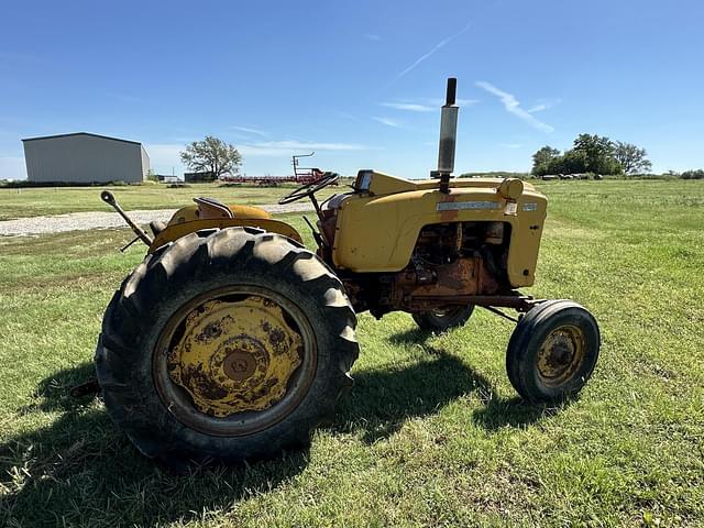 Image of Minneapolis-Moline 445 equipment image 2