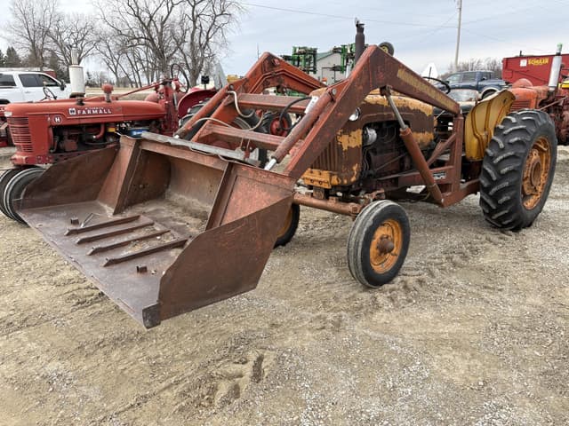 Image of Minneapolis-Moline 445 equipment image 1