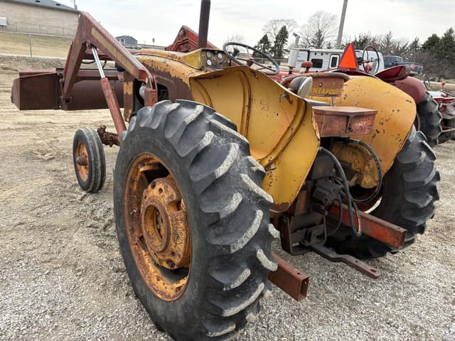 Image of Minneapolis-Moline 445 equipment image 2