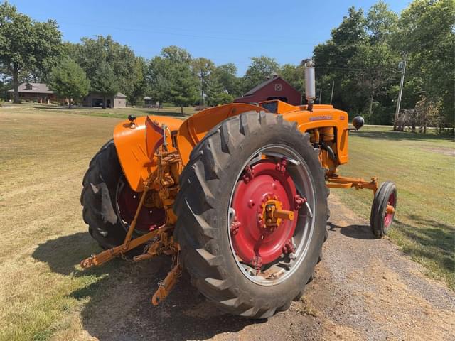 Image of Minneapolis-Moline 445 equipment image 2