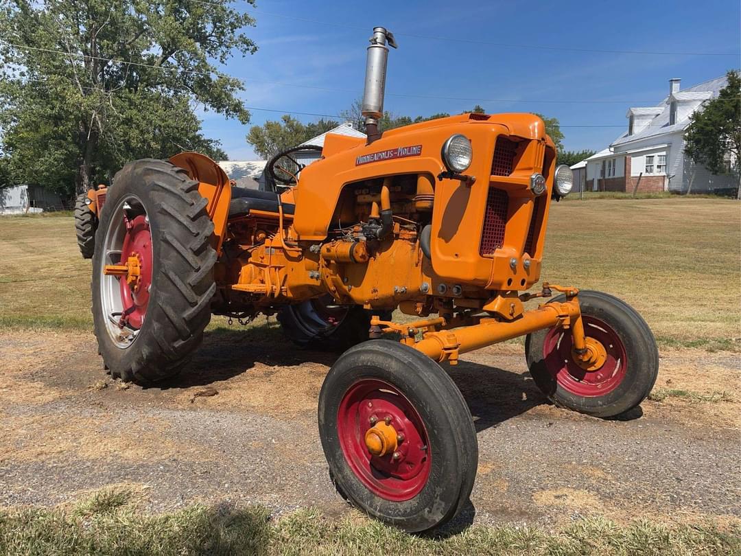 Image of Minneapolis-Moline 445 Primary image