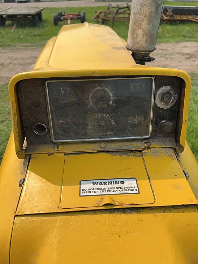 Image of Minneapolis-Moline 445 equipment image 3