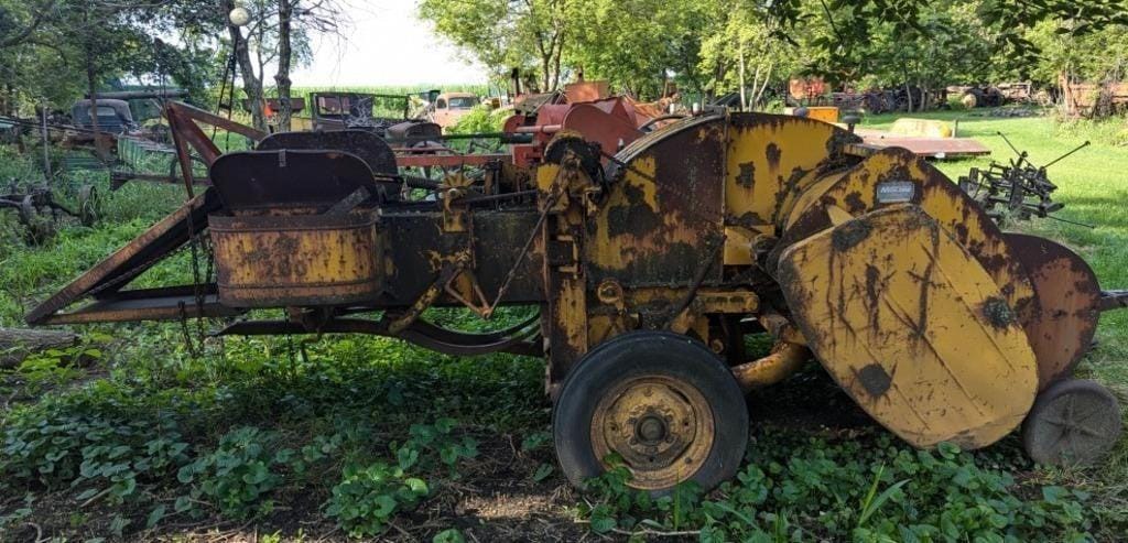 Main image Minneapolis-Moline 760