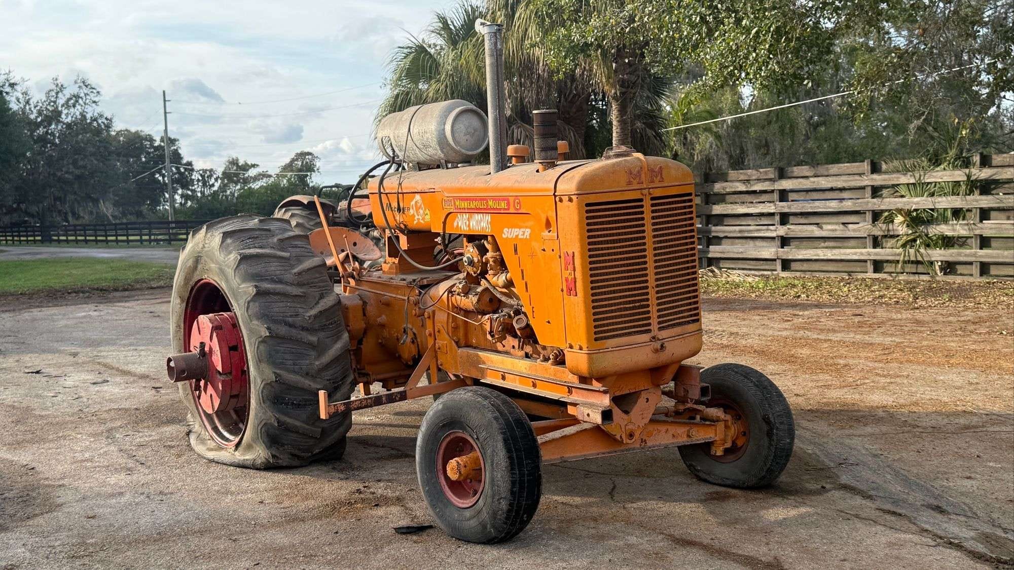 Minneapolis-Moline G Equipment Image0