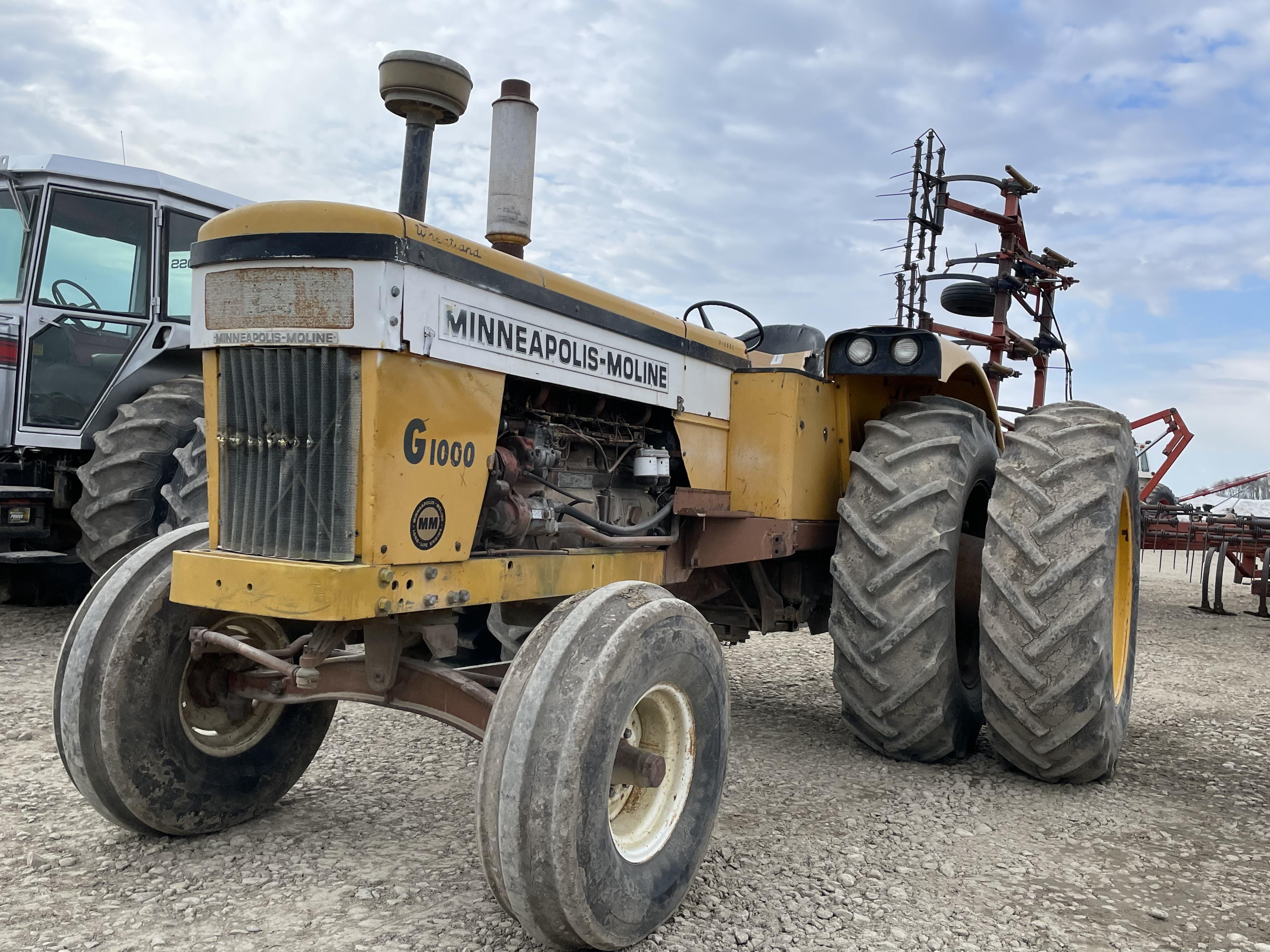 Main image Minneapolis-Moline G1000