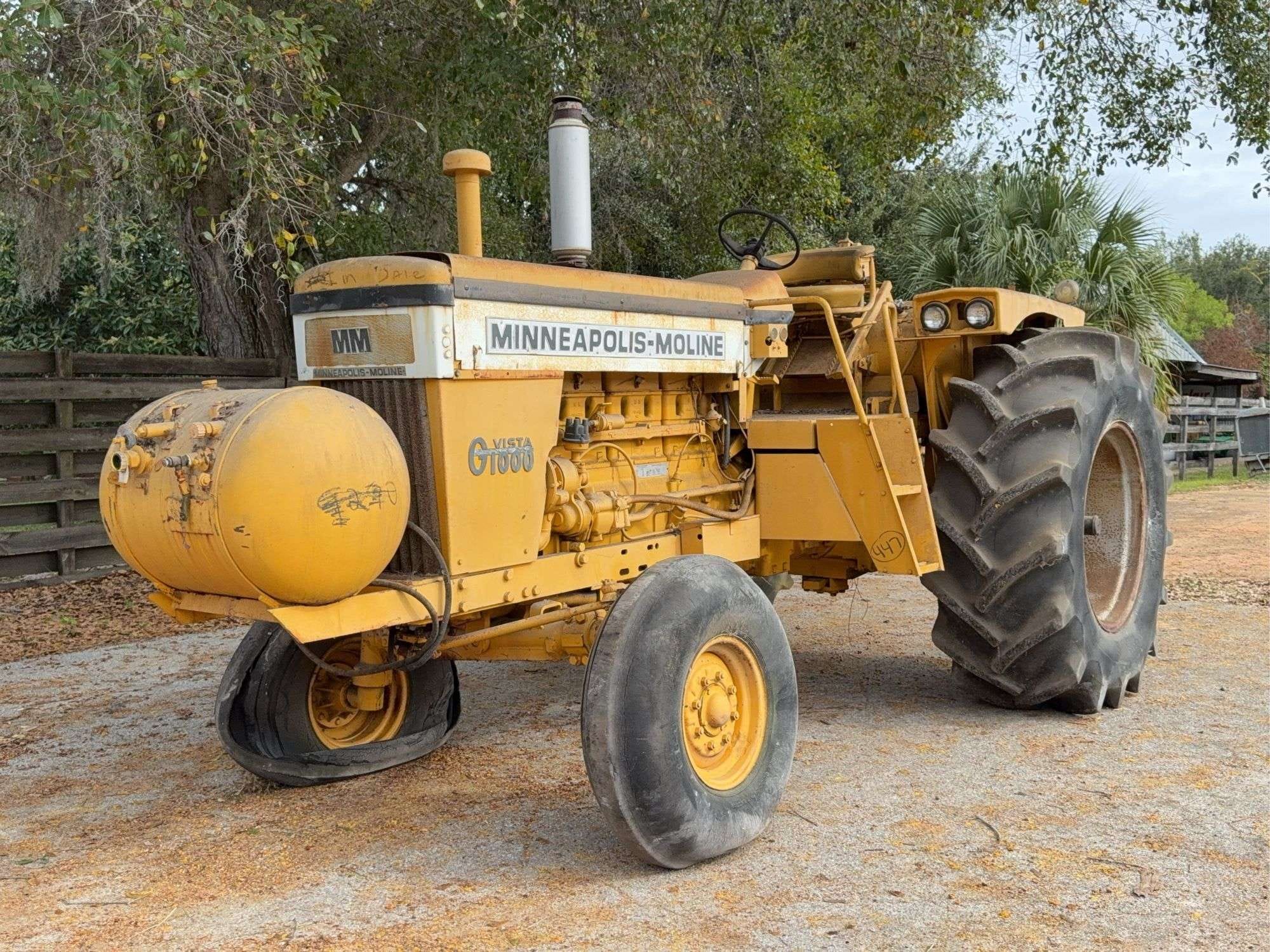 Minneapolis-Moline G1000 Equipment Image0