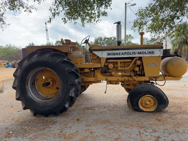 Image of Minneapolis-Moline G1000 equipment image 3